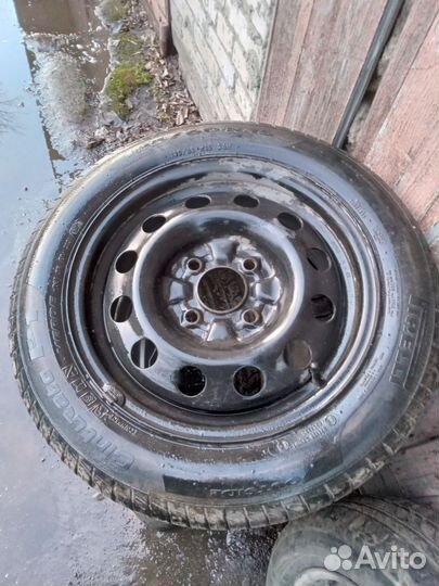 Колеса с колпаками и шинами Pirelli Cinturato P1