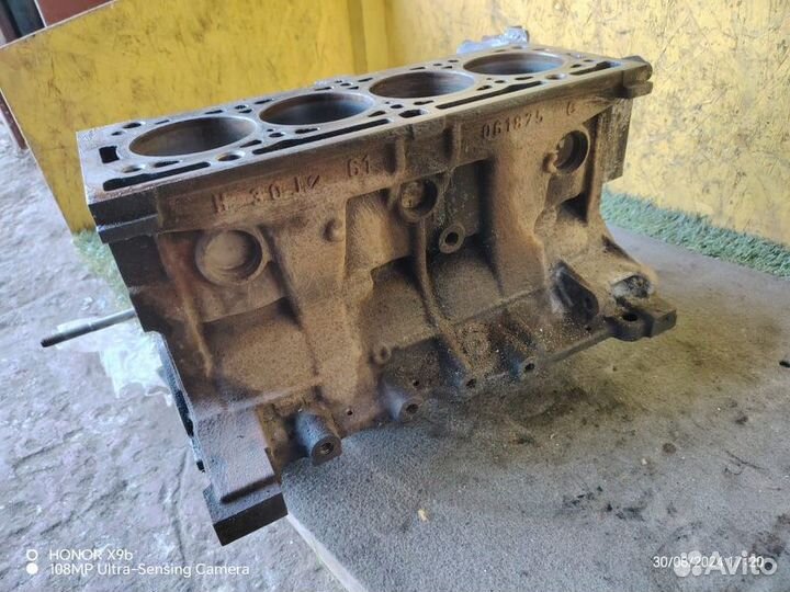Блок цилиндров Renault Logan K4M A690 2009