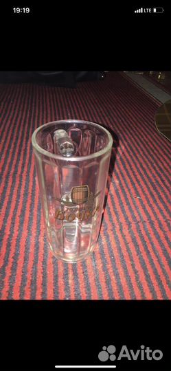 Пивные кружки и бокалы