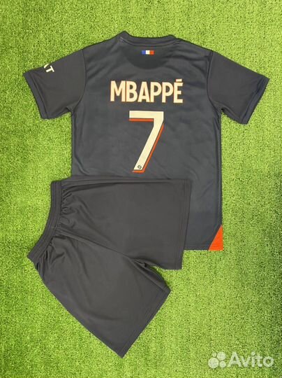 Футбольная форма Легендарная псж Mbappe