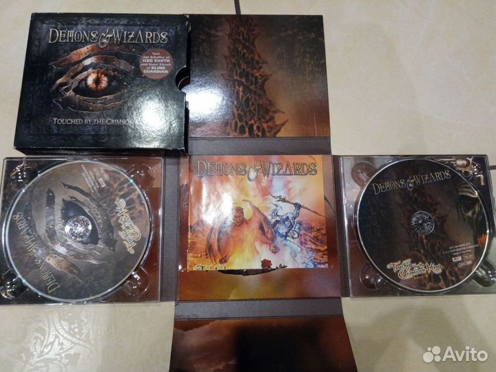 Demons & wizards - Touched by the crimson king