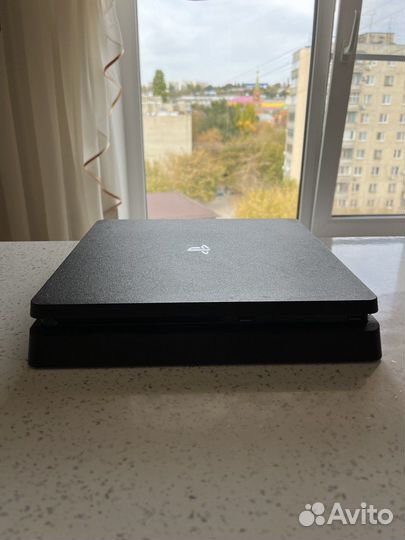 Sony playstation 4 slim