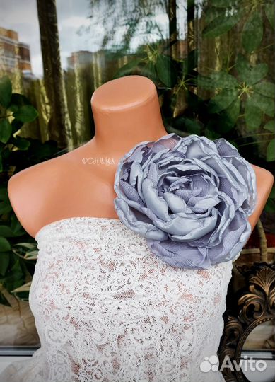 Брошь цветок большой из ткани