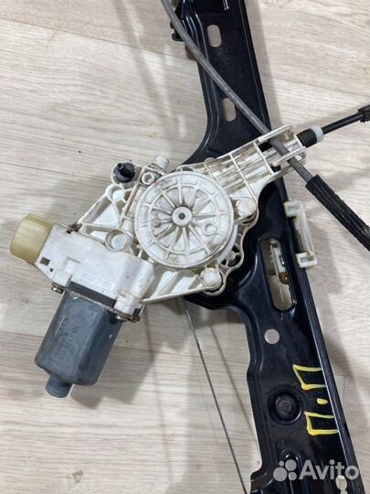 Стеклоподъемный механизм передний правый Bmw 1