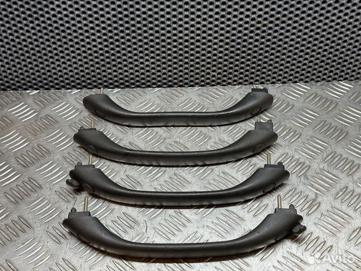 Ручка потолочная Mercedes-Benz W210