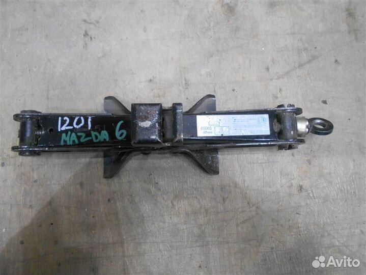 Домкрат от Mazda Mazda 6 (GG) 2002-2007