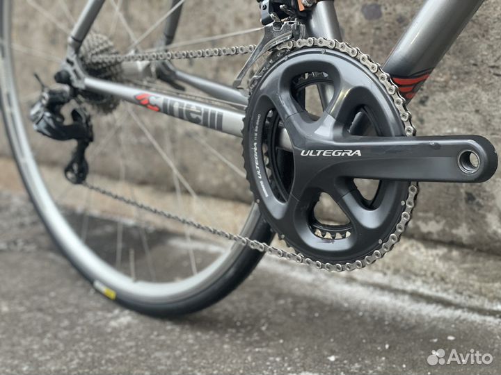 Шоссейный велосипед Cinelli Unica Ultegra Di2