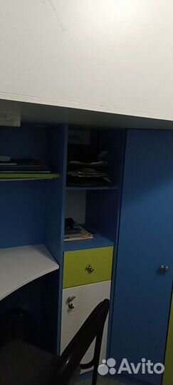 Кровать-чердак. Уголок школьника