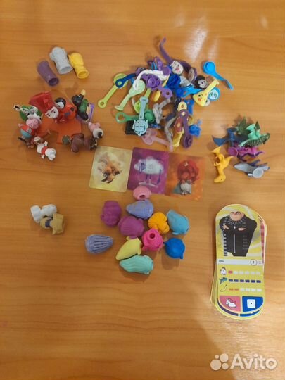 Детские игрушки (большинство коллекционные)