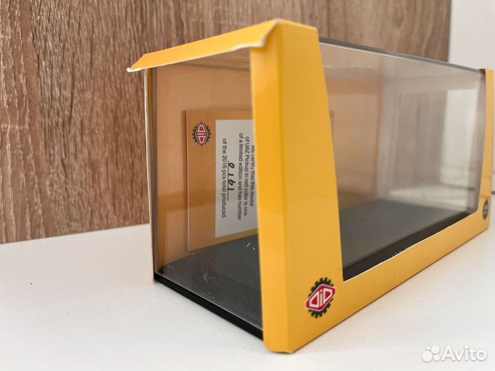 Модель автомобиля УАЗ пикап, масштаб 1/43