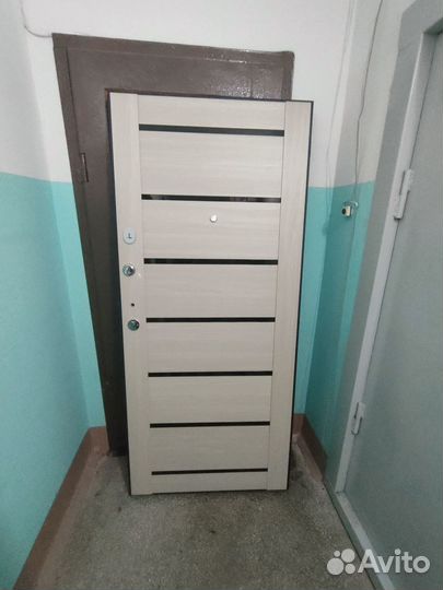 Дверь входная металлическая новая