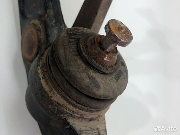 Рычаг подвески нижний правый Мерседс w220