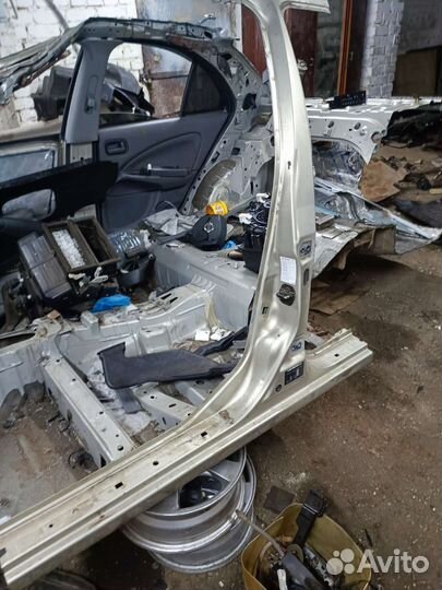 Стойка центральная с порогом Ниссан Альмера клас