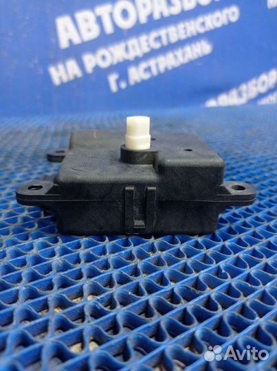 Моторчик заслонок отопителя Nissan Teana J32 седан