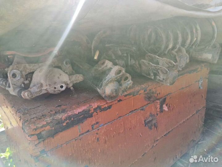 Продам суппорт, стойки с пружинами