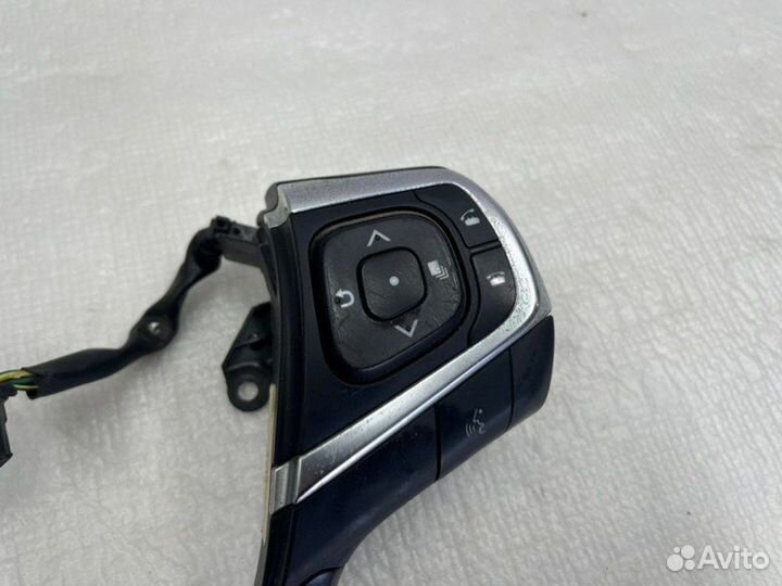 Кнопки на руль Toyota Camry V55 2014-2018