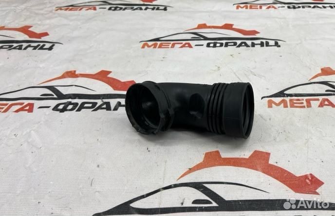 Патрубок воздушного фильтра Peugeot 308 легковой