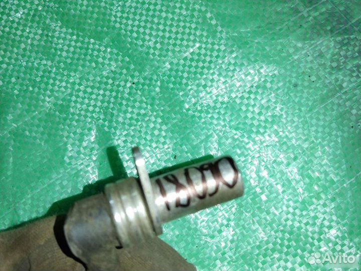 Датчик положения коленвала Opel Vectra B