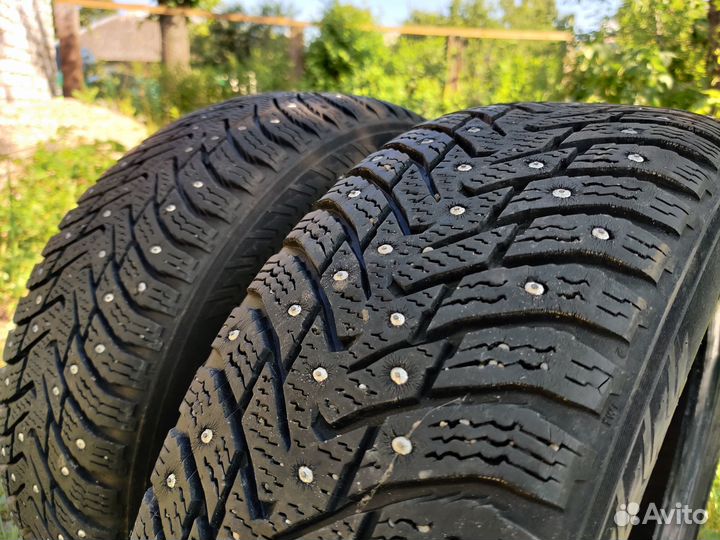 Nokian Tyres Hakkapeliitta 8 185/60 R15 88T