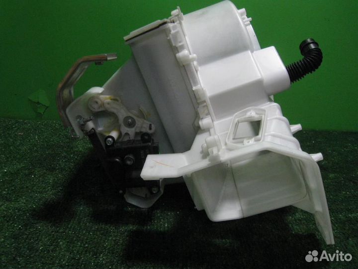 Корпус вентилятора Honda FR-V (BE1) 2006