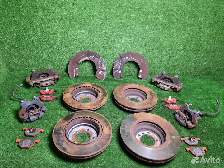 Суппорт / диск тормозной (комплект) Bmw 335I E93