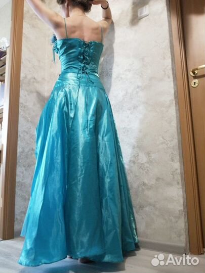 Вечернее платье