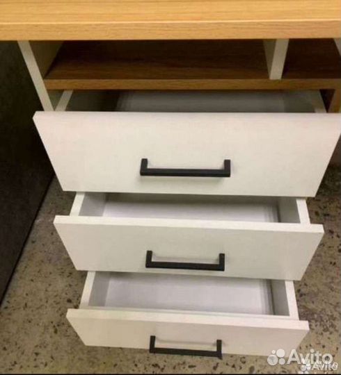 Письменный стол лайт