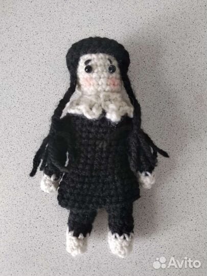 Кукла Уэнсдей