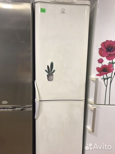 Холодильник Indesit. Два компрессора