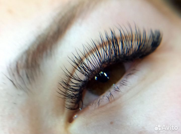 Наращивание ресниц модель