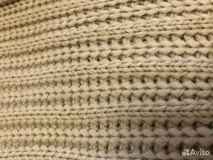 Свитер женский