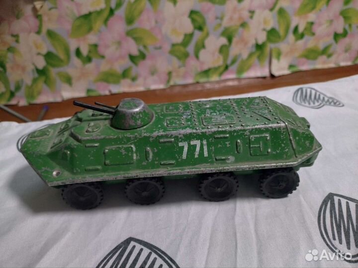 Металлический танк СССР