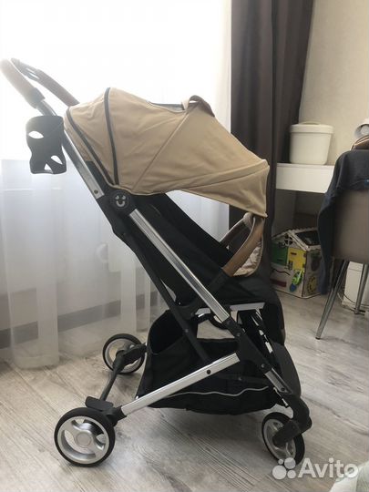 Коляска прогулочная Gugas plus