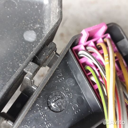 Блок предохранителей салона Ауди Фольксваген Шкода