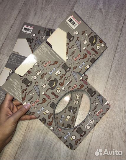 Картонные коробочки новые и наклейки