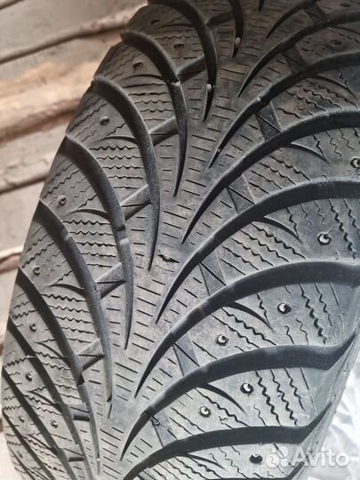 Goodyear UltraGrip Extreme 205/55 R16