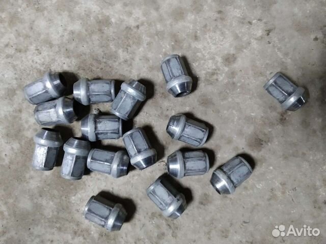 Колесные гайки