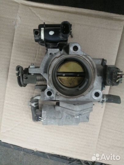 Дросельная заслонка Mazda Axela BK ZY