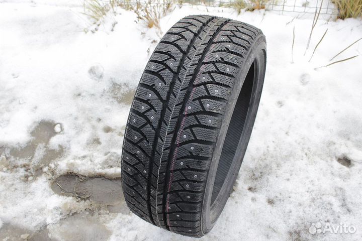 Bridgestone Ice Cruiser 7000S 235/65 R17 108T