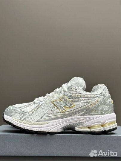 Кроссовки New Balance 1906R White Silver Metallic