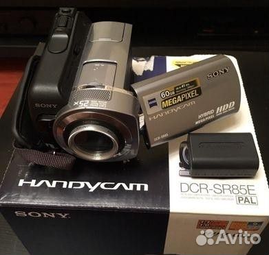 Видеокамера Sony DCR-SR85E