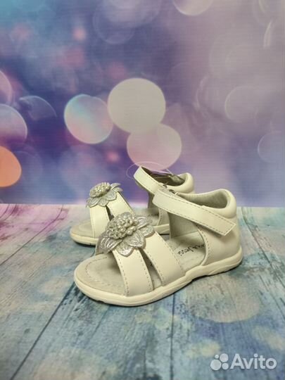Босоножки для девочки натуральная кожа 20 р новые