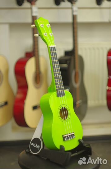 Belucci XU21-11 Green — укулеле сопрано, зеленая