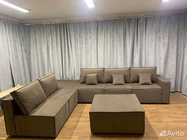 Модульный диван в стиле Лофт с пуфом