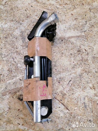 Домкрат Volkswagen Golf 6