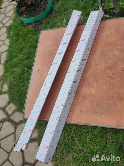 Амортизатор крышки багажника