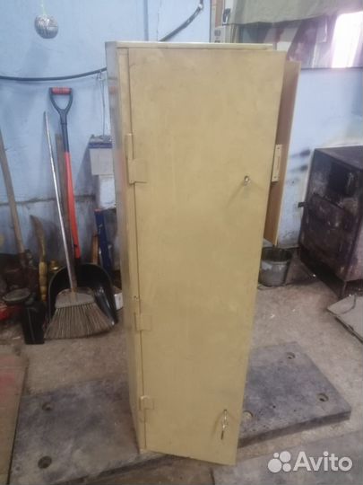 Продам сейф