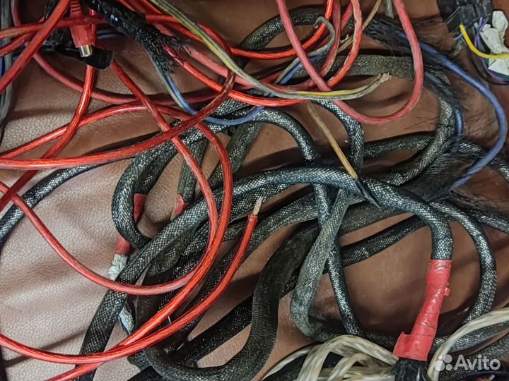 Провода для подключения музыки