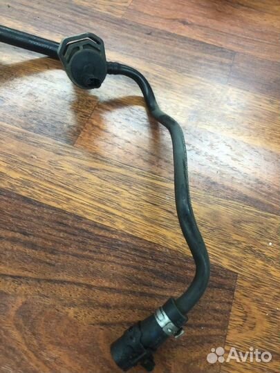 Клапан вентиляции картерных газов Mercedes-Benz