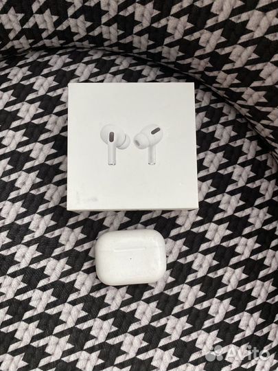 Apple наушники